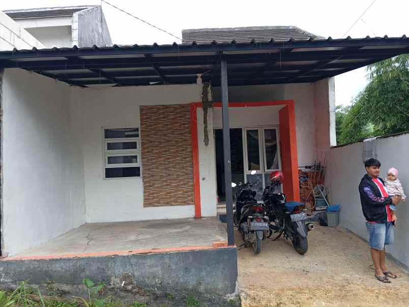 dijual rumah perumahan graha indah