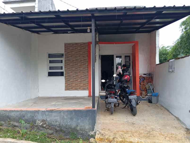 dijual rumah perumahan graha indah