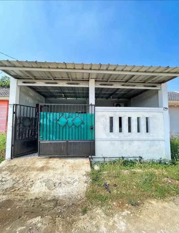 dijual rumah perumahan griya srimahi