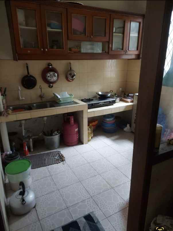 dijual rumah perumahan jatinegara baru