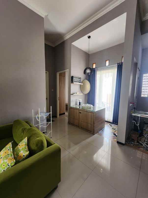 dijual rumah perumahan noor residence