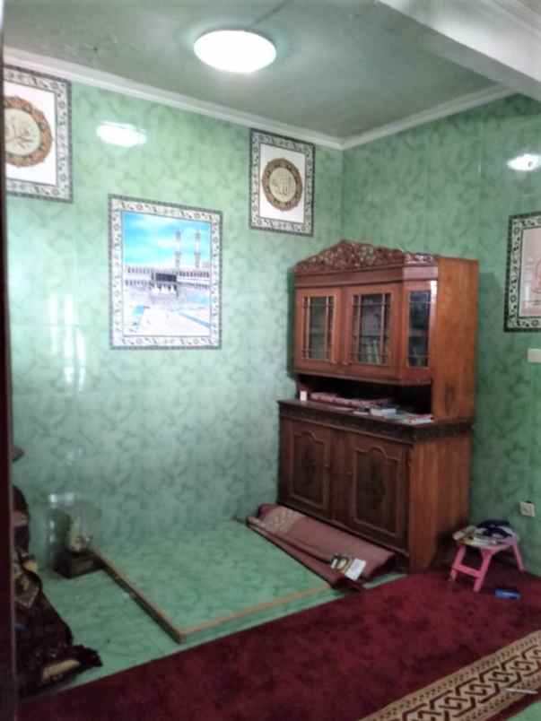 dijual rumah perumahan perumnas klender