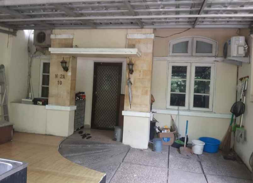 dijual rumah perumahan raflles hills