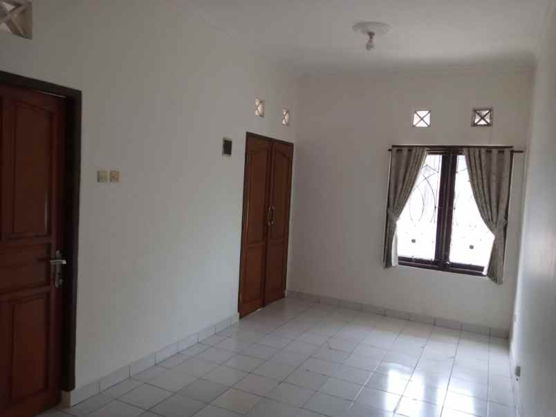 dijual rumah pondok bunga sariwangi