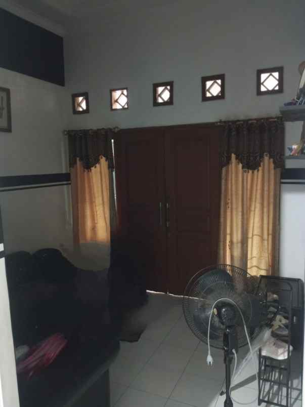 dijual rumah pondok cipta bintara