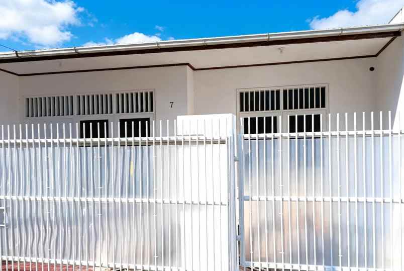 dijual rumah pondok kelapa