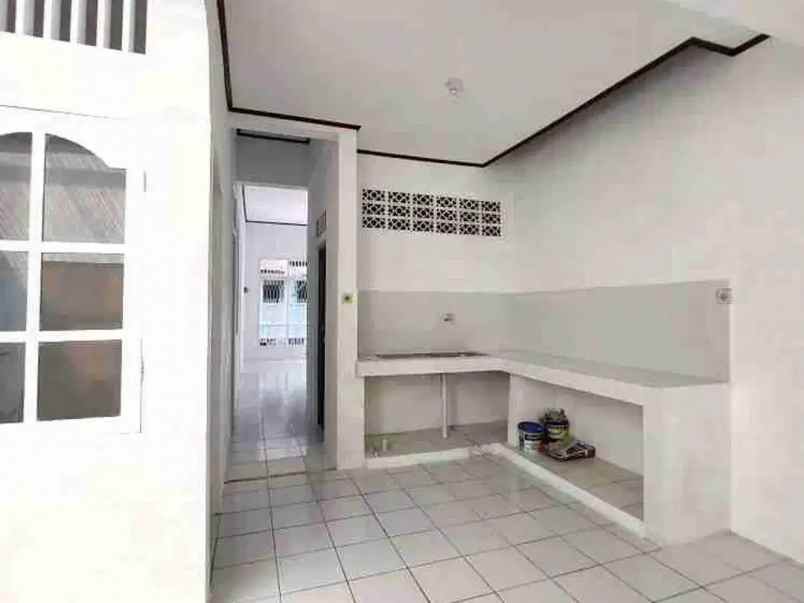 dijual rumah pondok kelapa