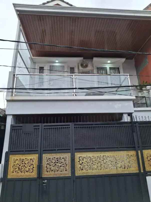 dijual rumah pondok ranji