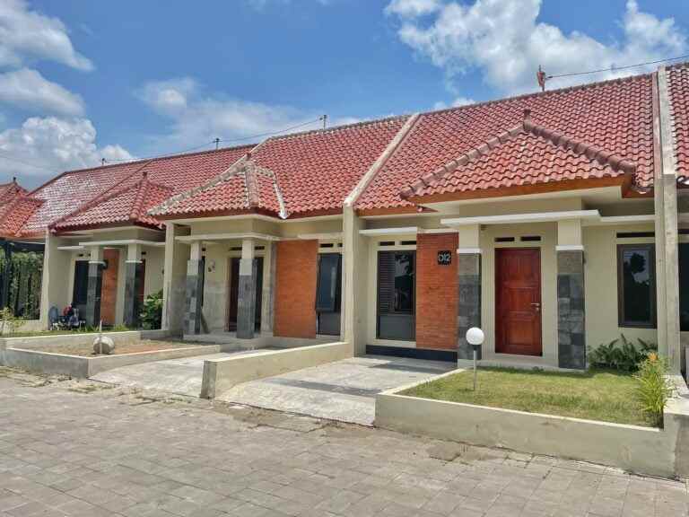 dijual rumah prambanan