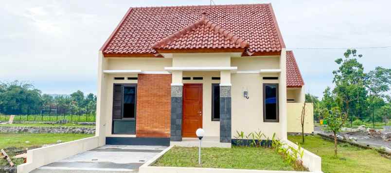 dijual rumah prambanan