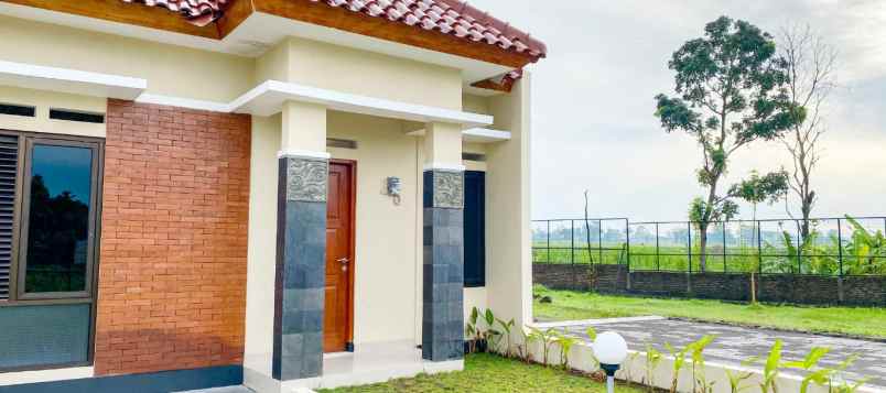 dijual rumah prambanan