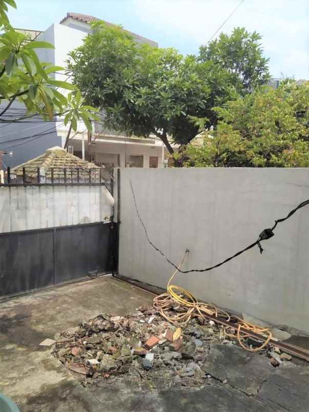 dijual rumah pulo gadung jakarta timur