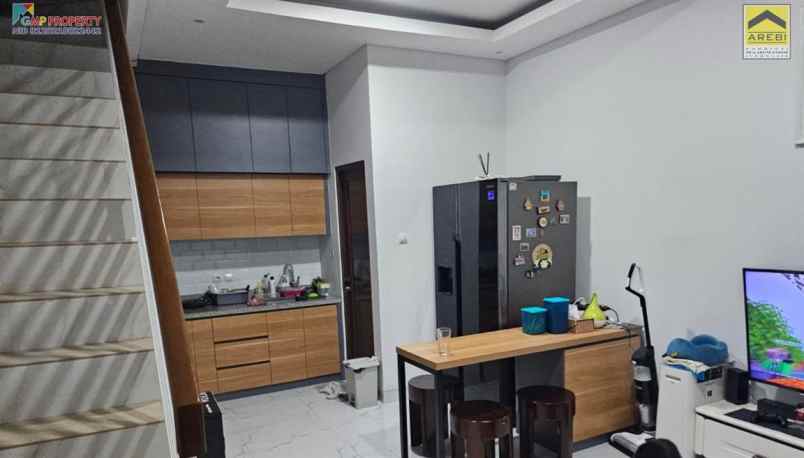 dijual rumah pulogadung