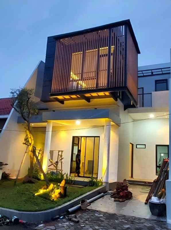 dijual rumah puri surya jaya