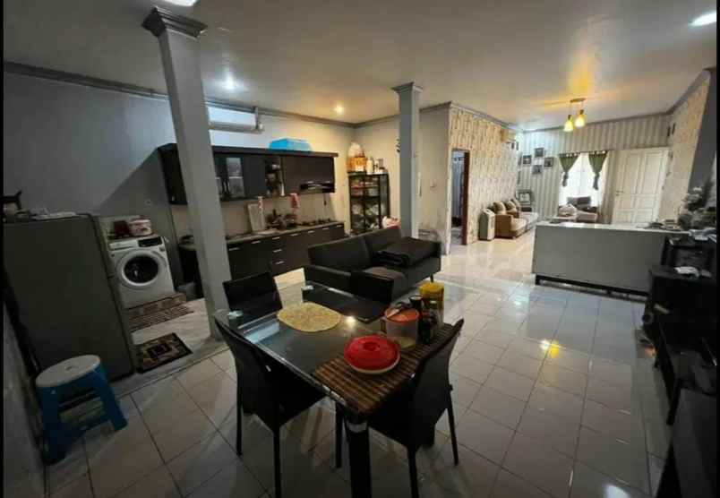 dijual rumah puri surya jaya taman pasadena