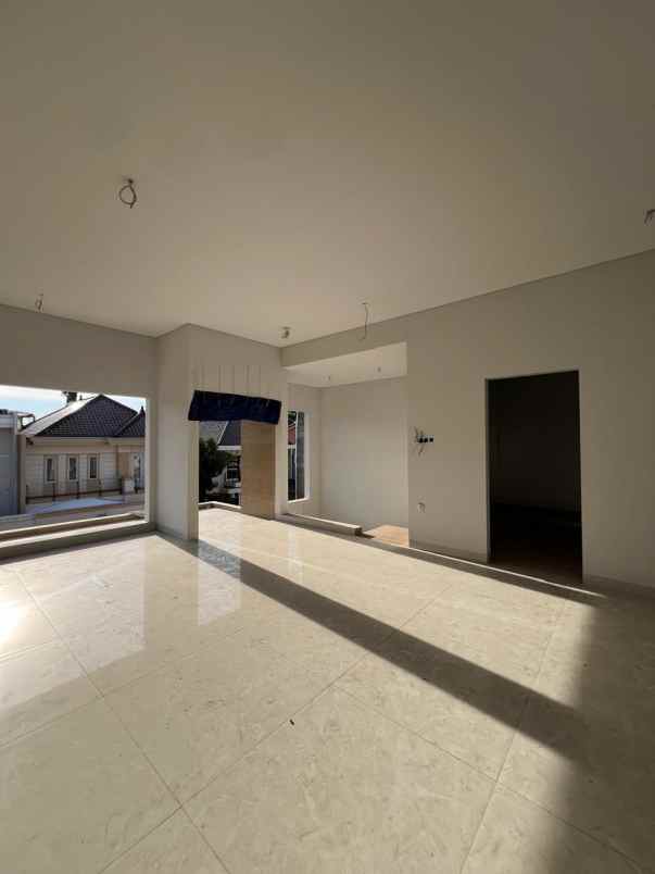 dijual rumah puri widya kencana citraland