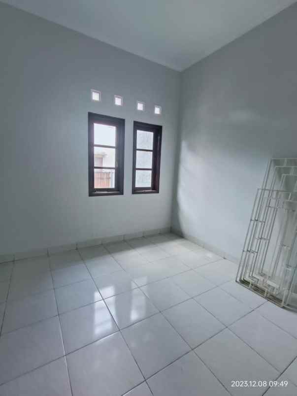 dijual rumah purwomartani