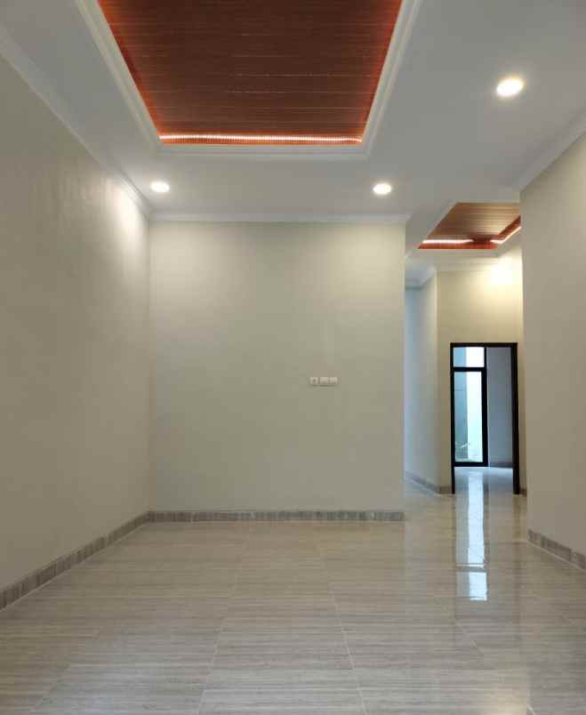 dijual rumah purwomartani