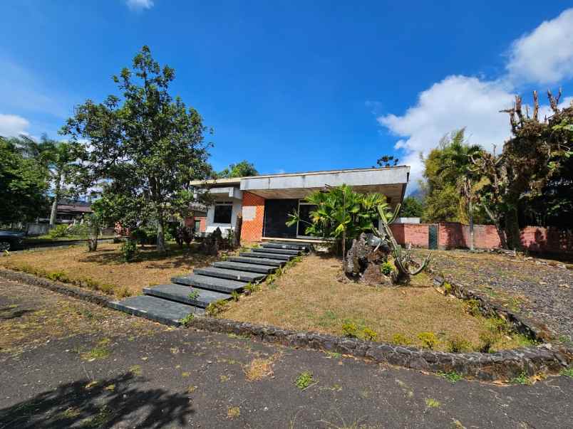 dijual rumah raya panglima sudirman