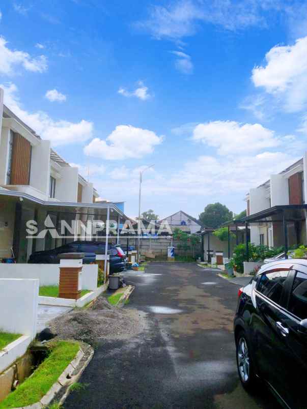 dijual rumah ready stok dalam perumahan graha cinere