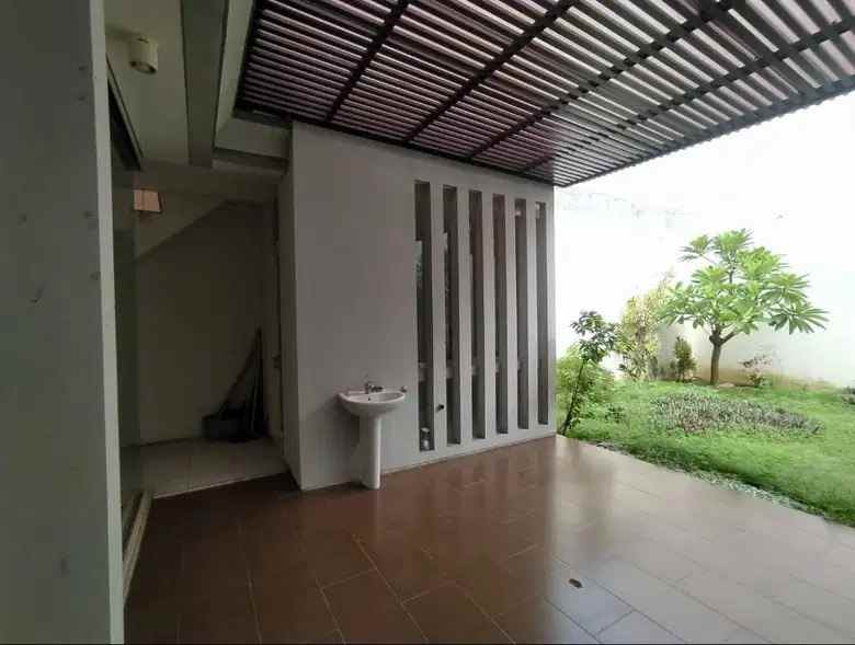 dijual rumah royal park citraland surabaya