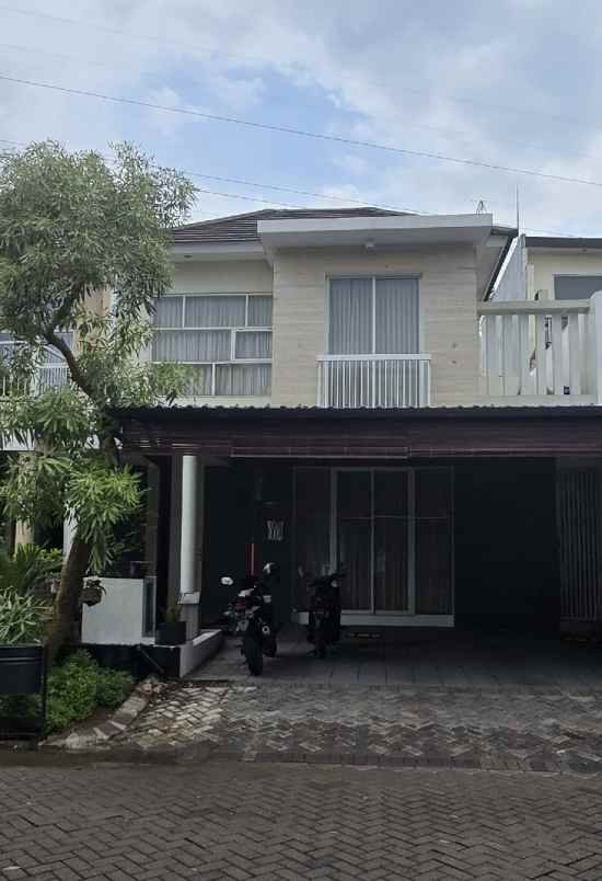 dijual rumah royal residence cluster