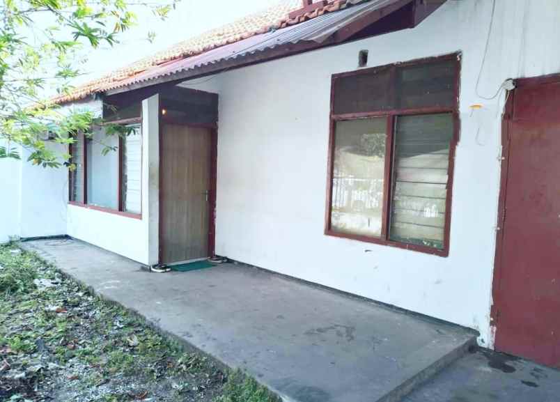 dijual rumah rungkut asri