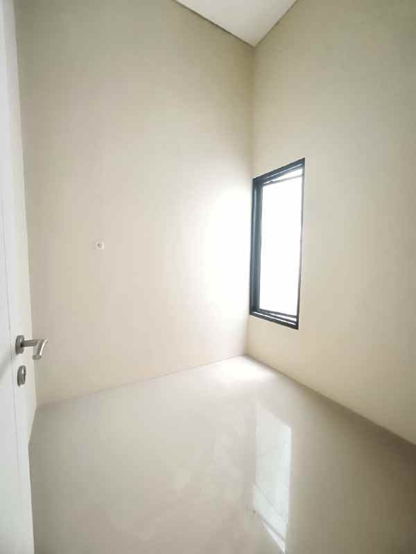 dijual rumah rungkut asri