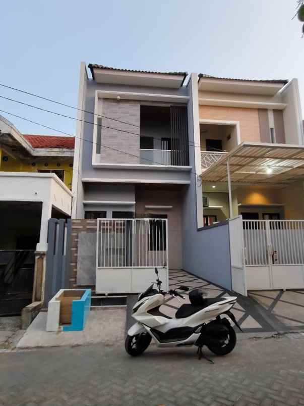 dijual rumah rungkut asri surabaya