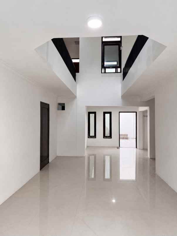 dijual rumah rungkut harapan