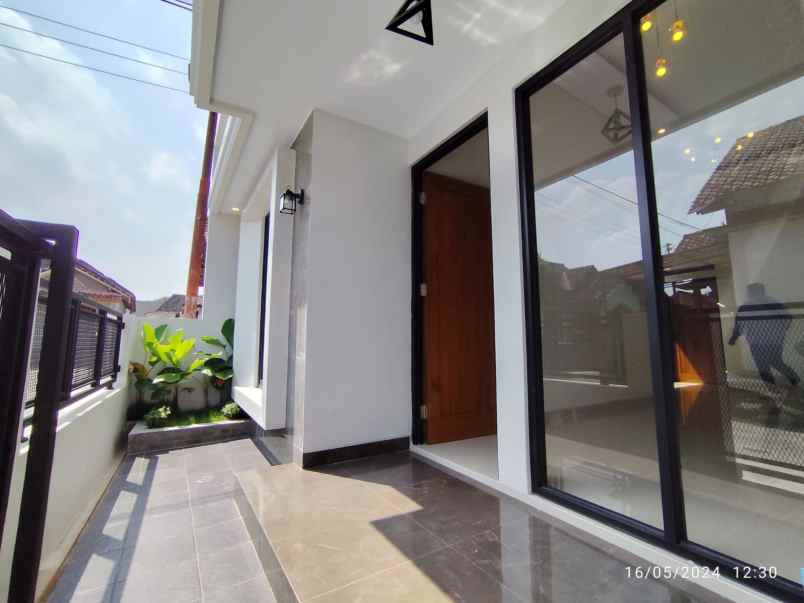 dijual rumah saren wedomartani