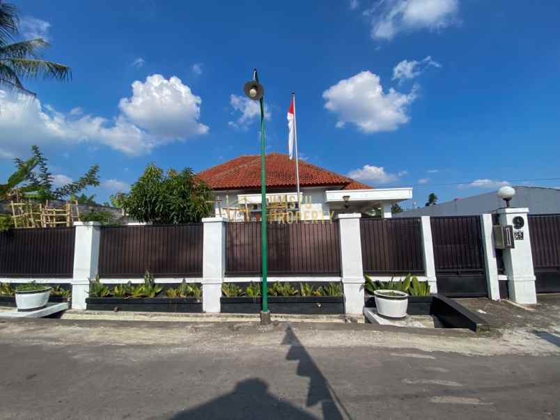 dijual rumah sariharjo kec ngaglik kab