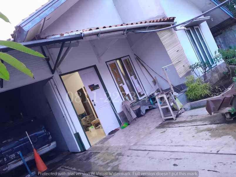 dijual rumah sariwangi