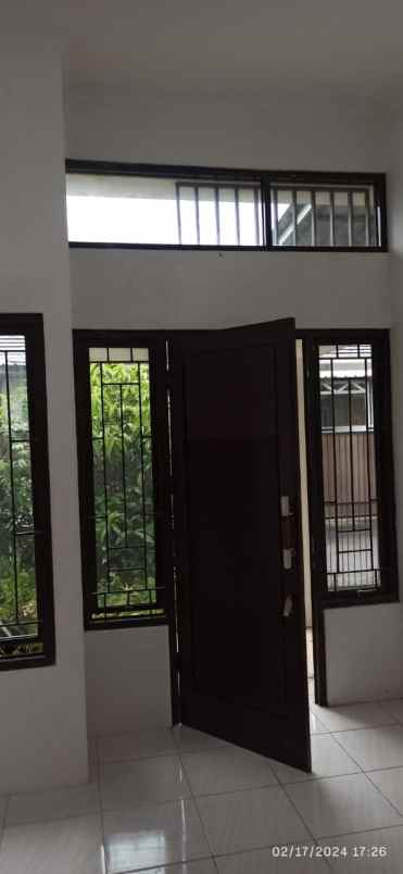 dijual rumah sawangan