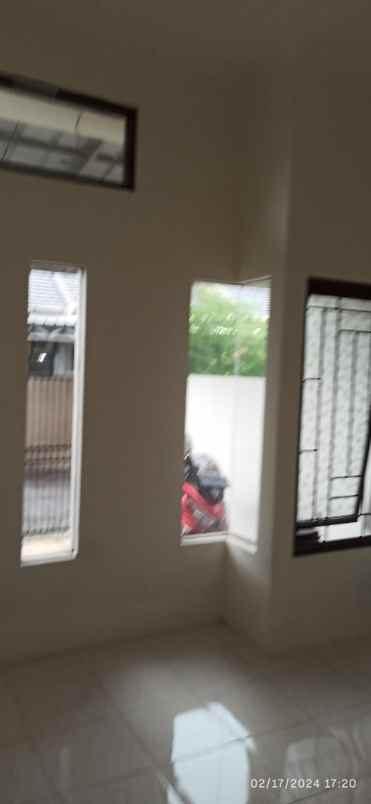 dijual rumah sawangan