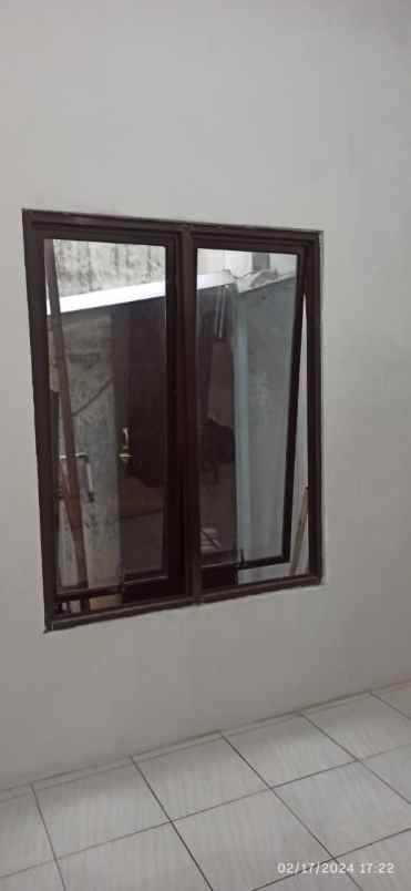 dijual rumah sawangan