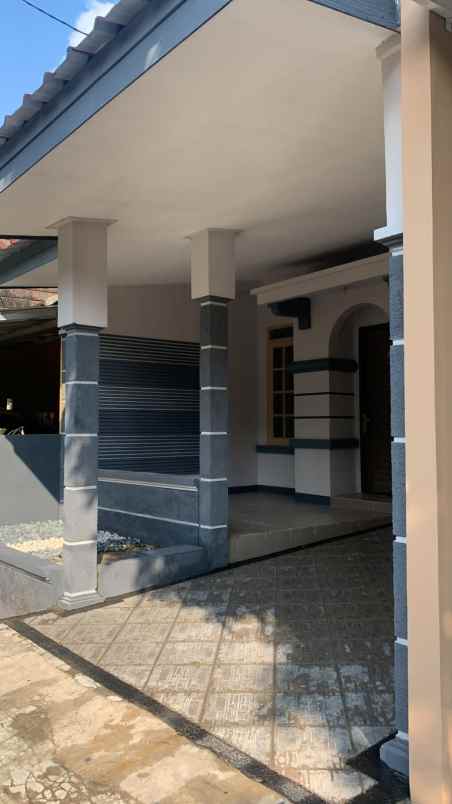 dijual rumah sentul city