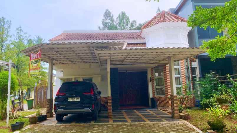 dijual rumah sentul city