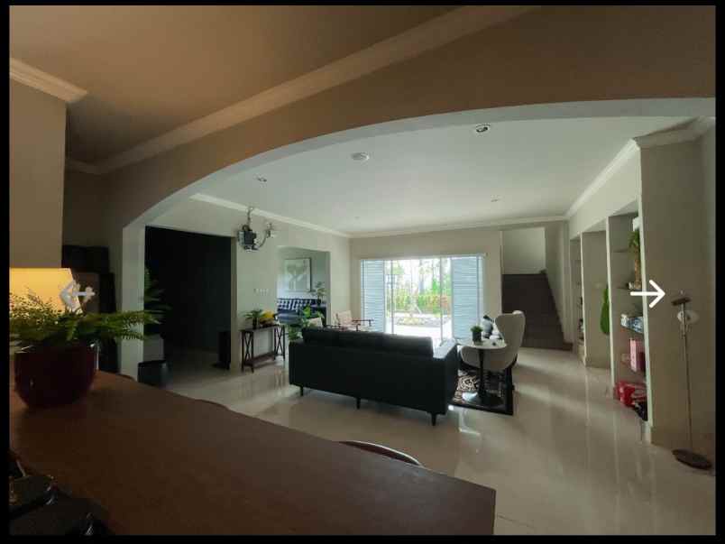 dijual rumah setiabudi