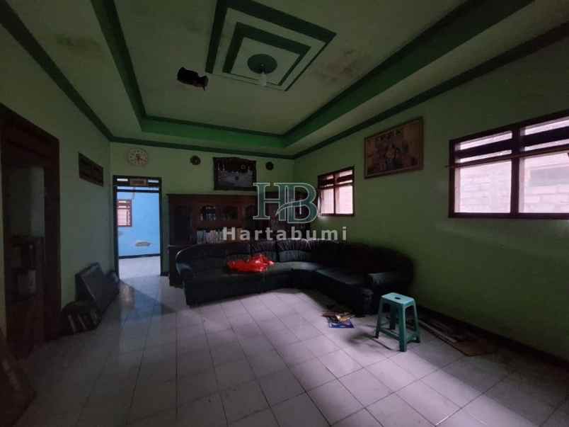 dijual rumah siap huni 5 kamar dekat gor jayabaya shm