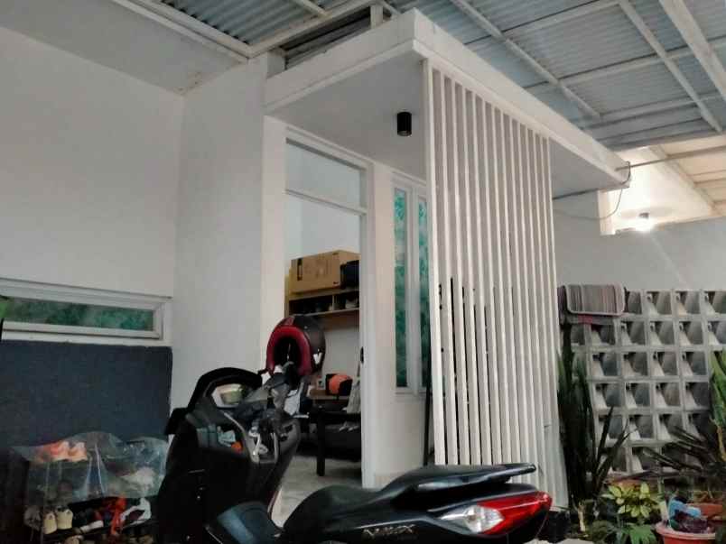 dijual rumah siap huni di cihanjuang cimahi utara