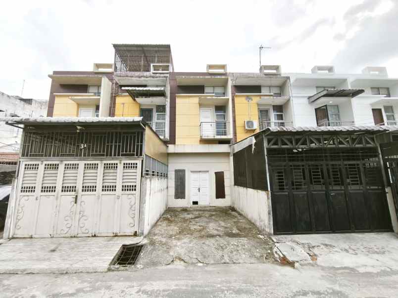 dijual rumah siap huni jalan cemara gg seri