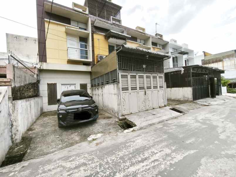 dijual rumah siap huni jalan cemara gg seri