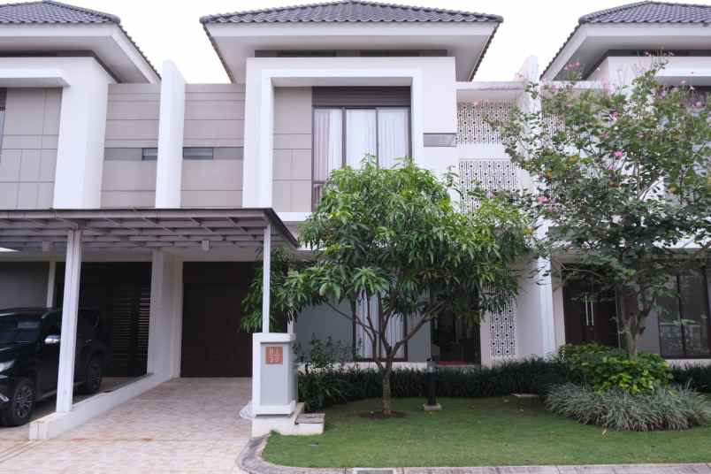 dijual rumah summarecon bandung