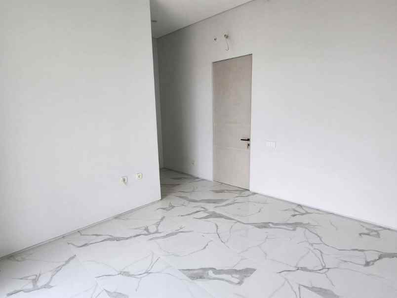 dijual rumah sutorejo prima indah utara