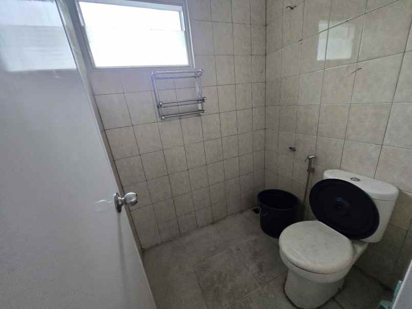 dijual rumah talaga bestari cluster