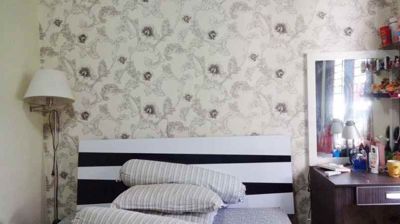 dijual rumah taman anyelir 2 blok c1 no