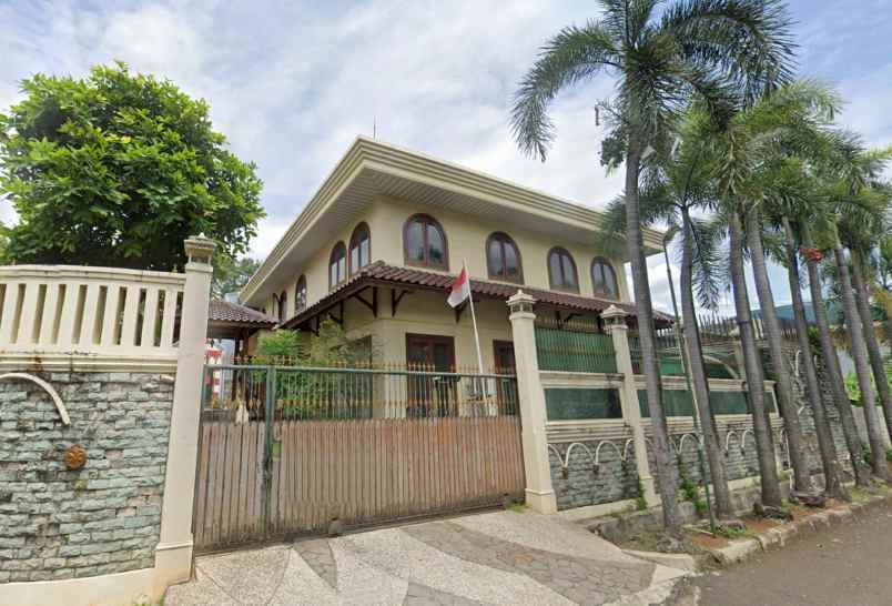 dijual rumah taman kebon jeruk meruya