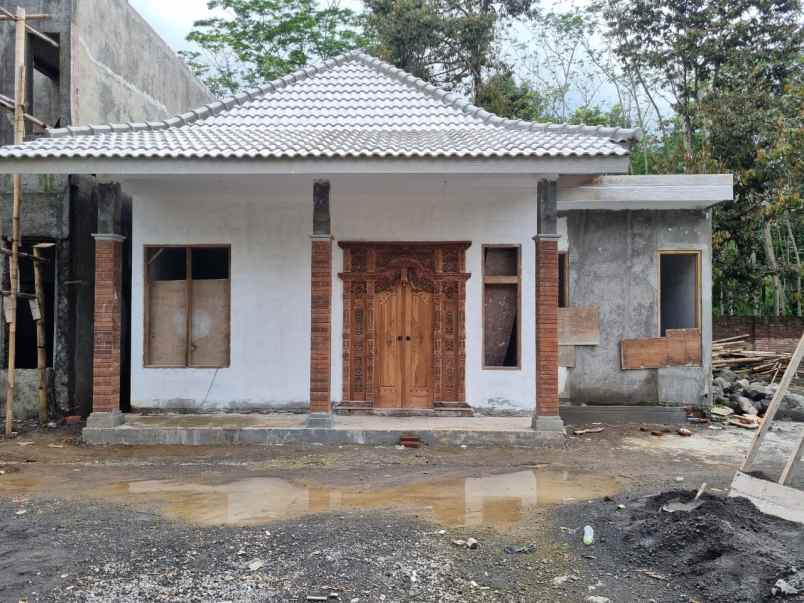 dijual rumah tegalarum borobudur