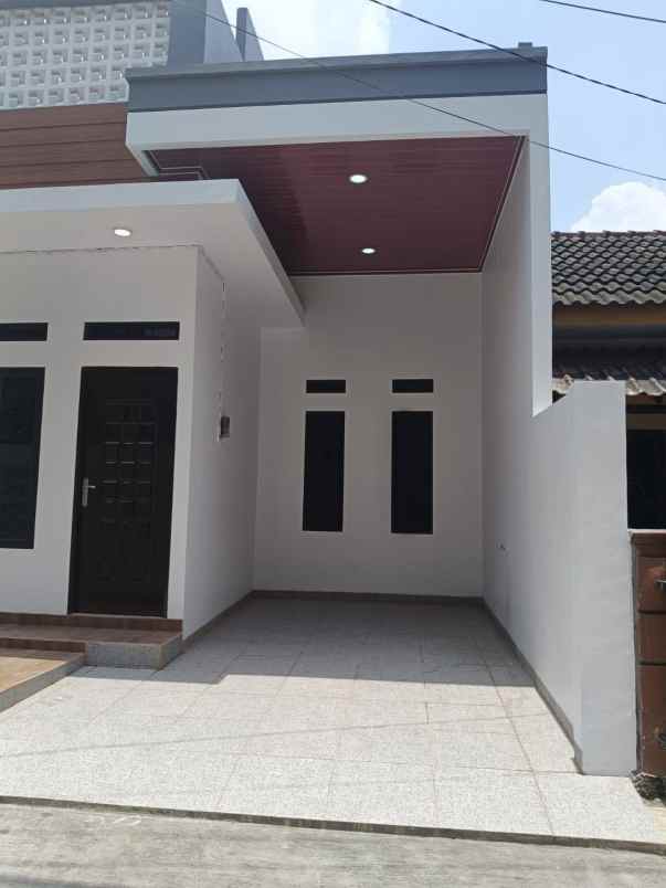 dijual rumah telaga mas bekasi utara